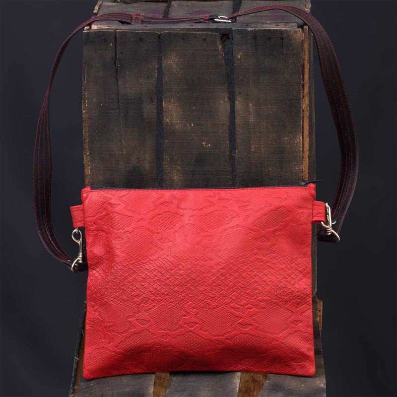 Satora Minimal Leather Pouch Bag